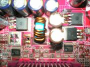  Снимаем с силовых транзисторов радиаторы, по очереди выпаиваем их и проверяем на профпригодность :) В данной реализации преобразователя использованы комплекты ключевых транзисторов 07N03L + 15N03L.